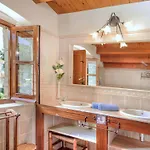 Casa de Férias Mas Ambros By Interhome